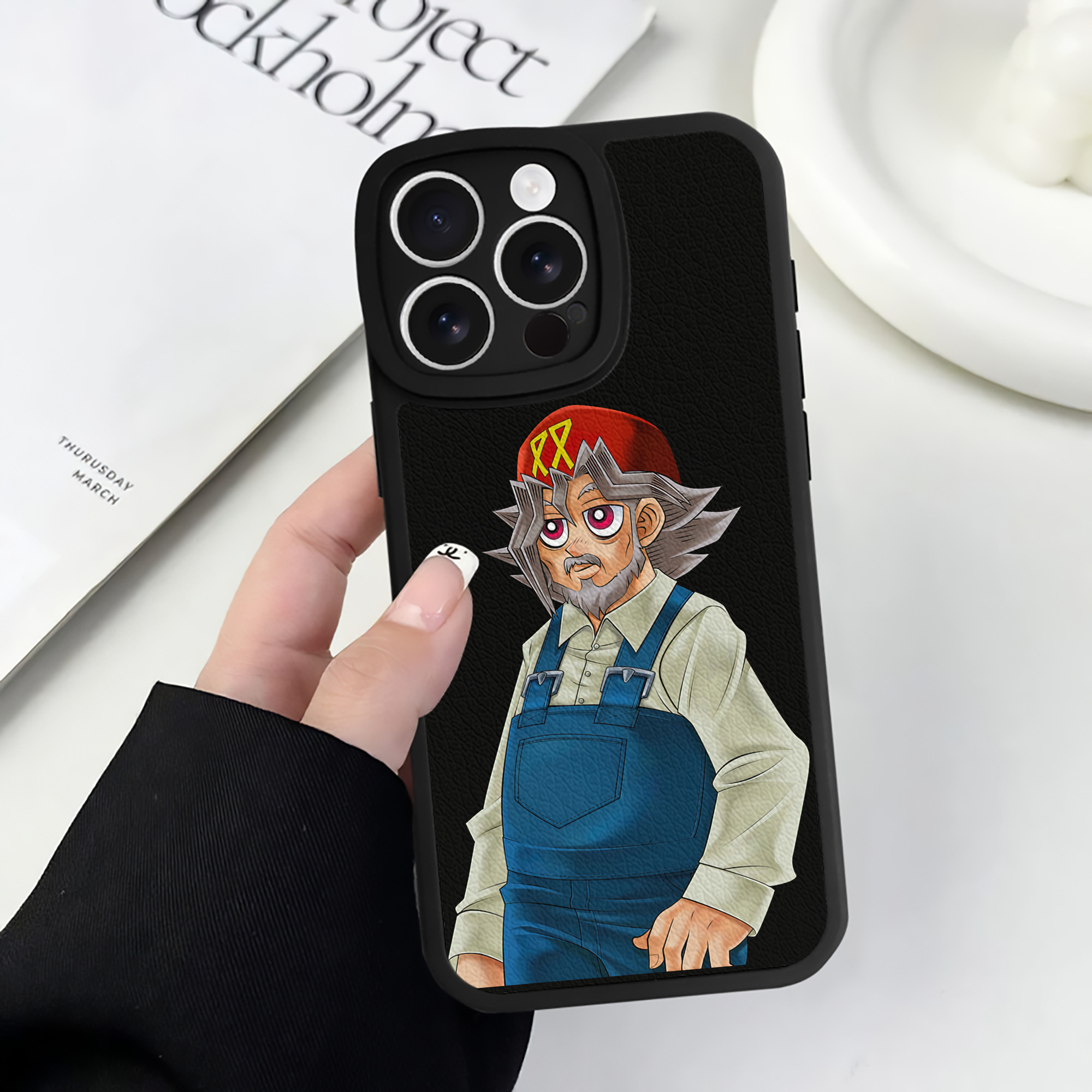 遊☆戯☆王 Yu-Gi-Oh! 【iPhone 16シリーズ対応】シリコンスマホケース（レザー調） 材質：シリコン